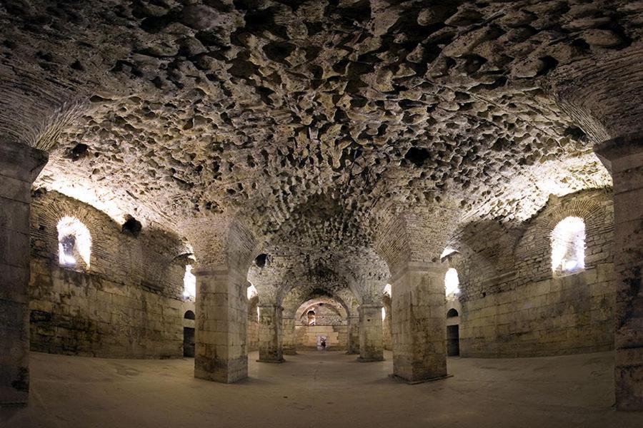 Luxury Apartment In Ancient City Split Exterior photo